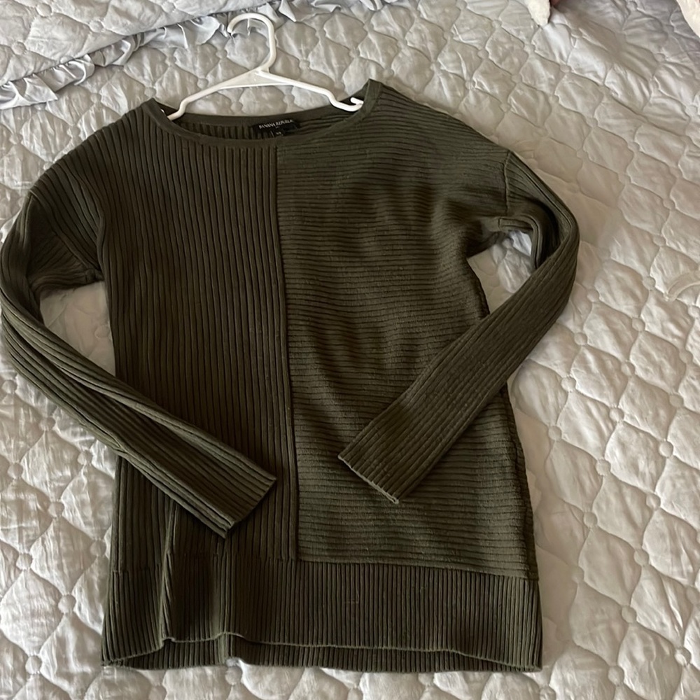 Bannana republic green light sweater